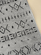 Kilim Etnik Desenli Gri Siyah Modern Halı & Yolluk - Özel Ölçü Seçeneği