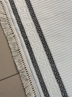 Beyaz Oval Grek Desenli Modern Halı - Püsküllü Antre ve Salon Halısı