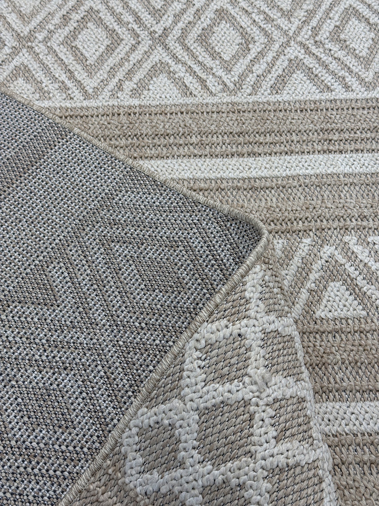 Modern Geometrik Desenli Krem Kahve Dekoratif Salon ve Oturma Odası Halısı - 4m² - Saçaklı