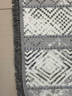 Modern Zigzag Desenli Gri Beyaz Oval Dekoratif Halı