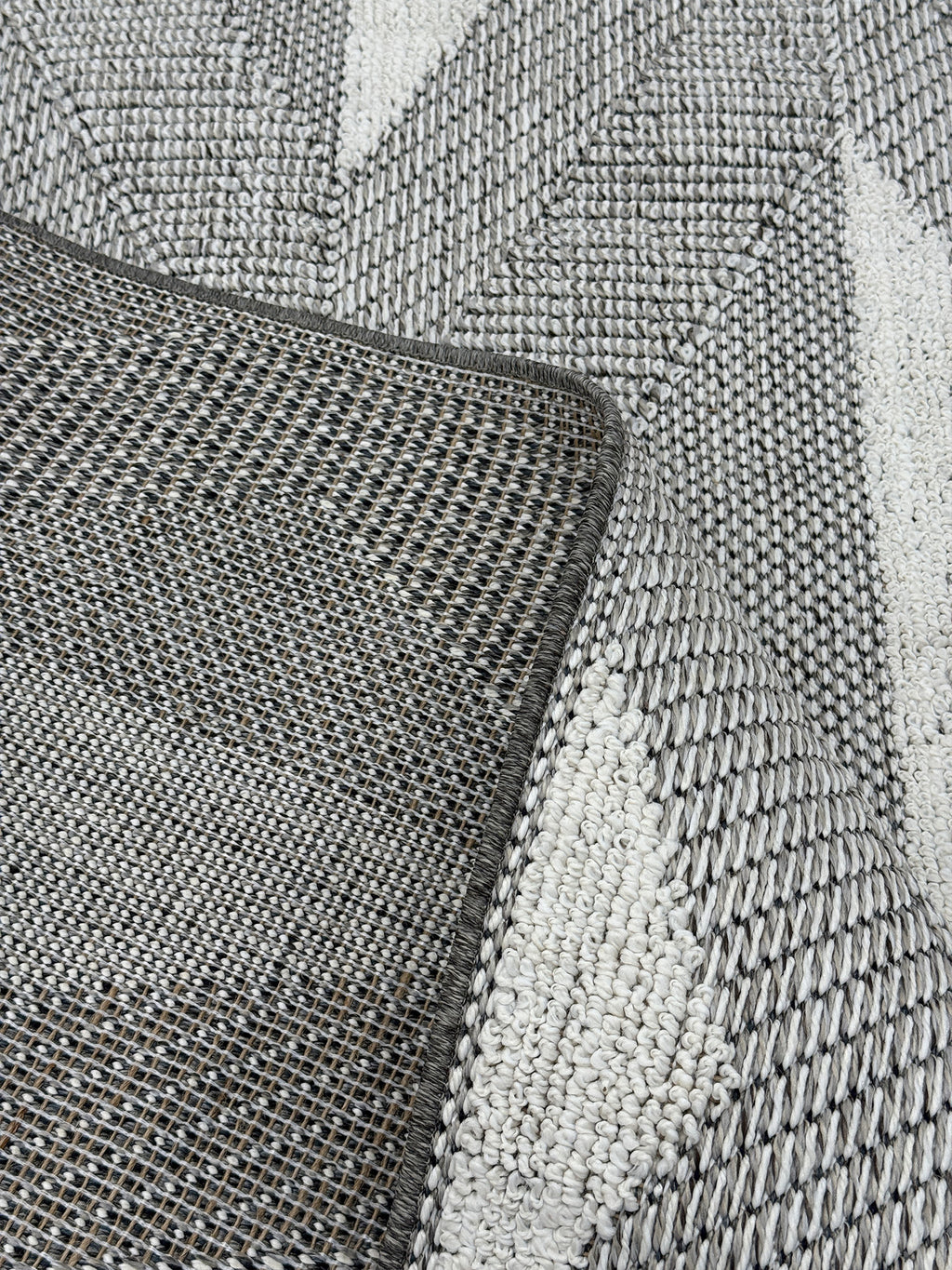 İskandinav Tarzı Baklava Desenli Gri Halı 4m² (160x230 cm)