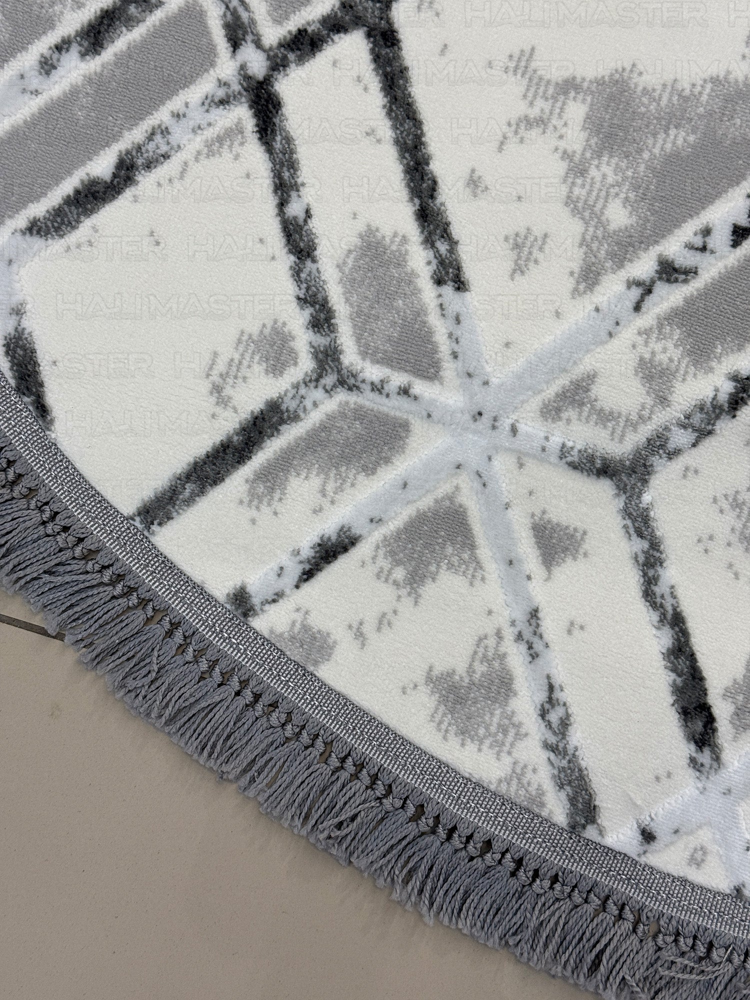 Antrasit Çizgili Geometrik Desenli Oval Halı