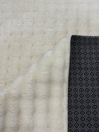 Krem Tavşan Tüyü Peluş Halı - Özel Ölçü Kaymaz Tabanlı 3D Kabartmalı Kesme Halı