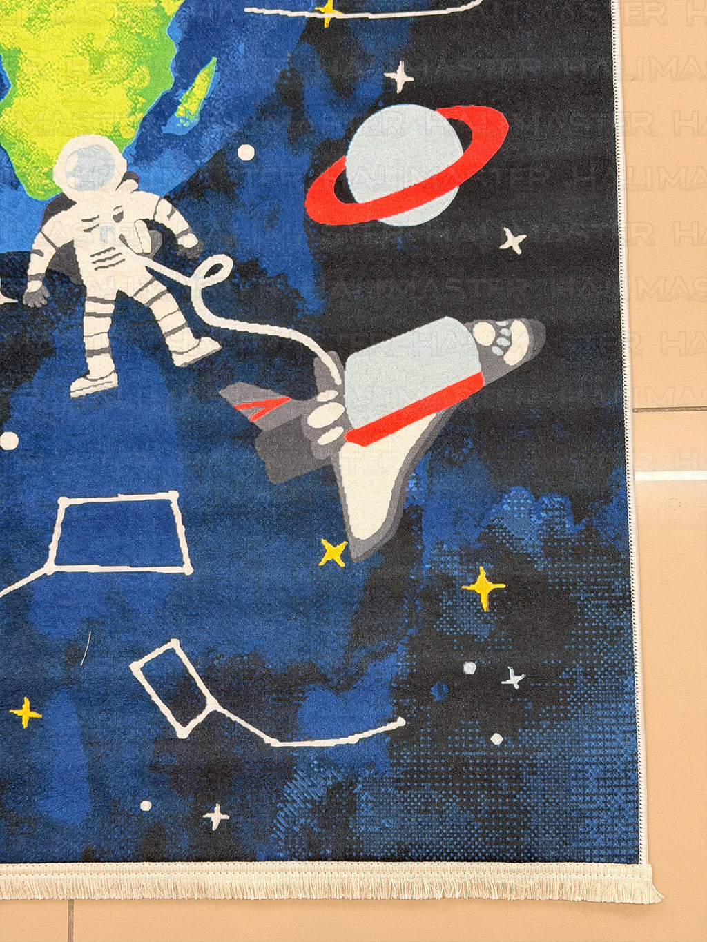 Uzay ve Dünya Temalı Çocuk Odası Halısı - Astronot ve Gezegen Desenli Kaymaz Taban Genç Odası Halısı