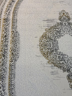 Oval Saçaklı Klasik Desenli Halı - Beyaz Gri ve Gold  Eskitme Detaylı Salon Halısı