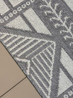Gri Beyaz Geometrik Desenli Modern Salon Halısı - Saçaklı Dekoratif Halı (4 Metrekare)