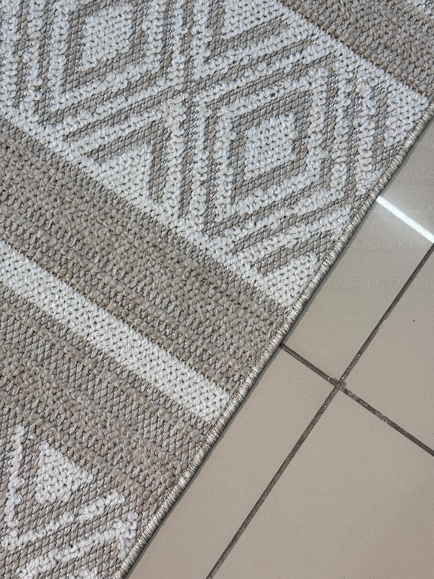 Modern Geometrik Desenli Krem Kahve Dekoratif Salon ve Oturma Odası Halısı - 4m² - Saçaklı