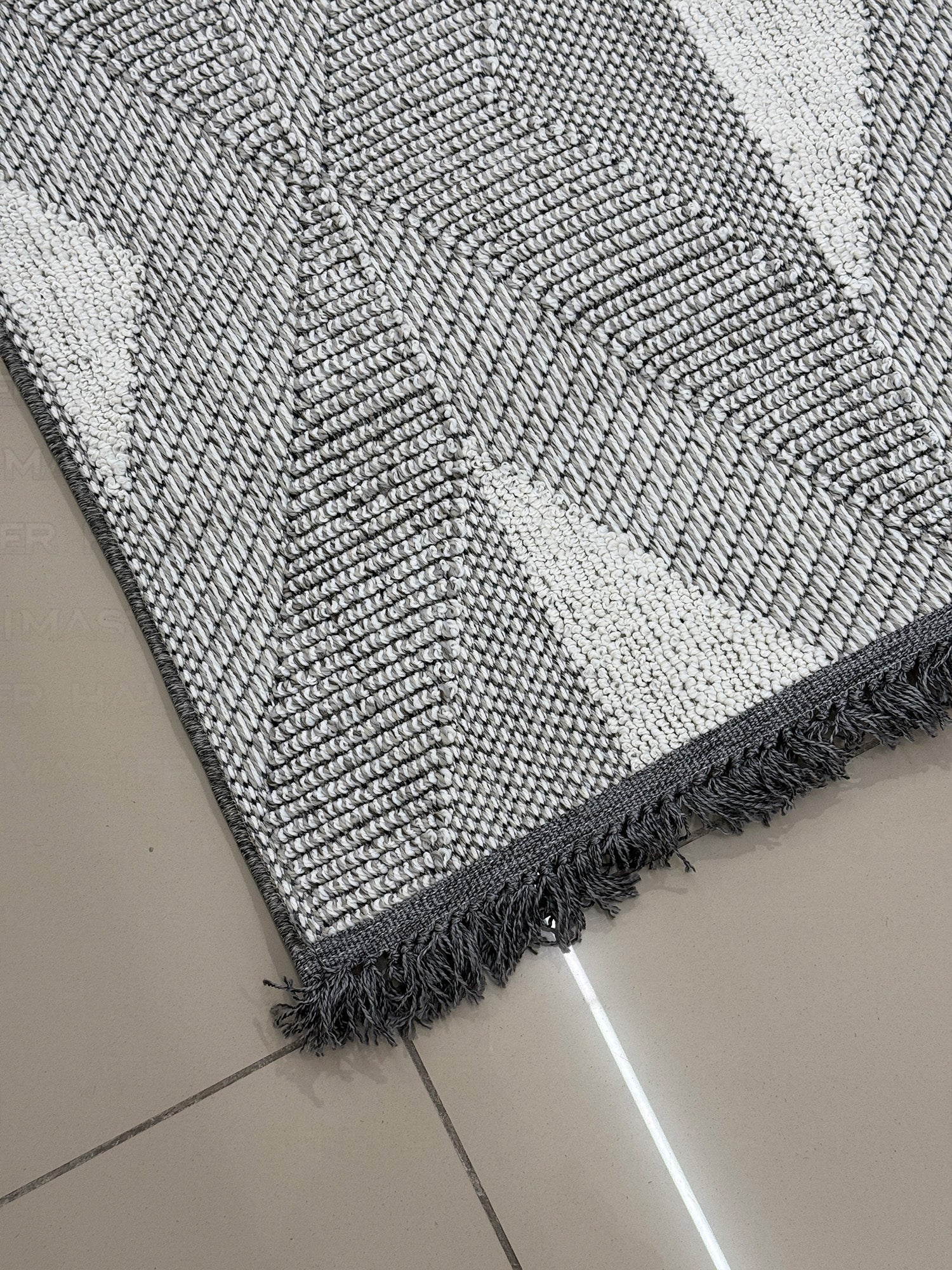 İskandinav Tarzı Baklava Desenli Gri Halı 4m² (160x230 cm)