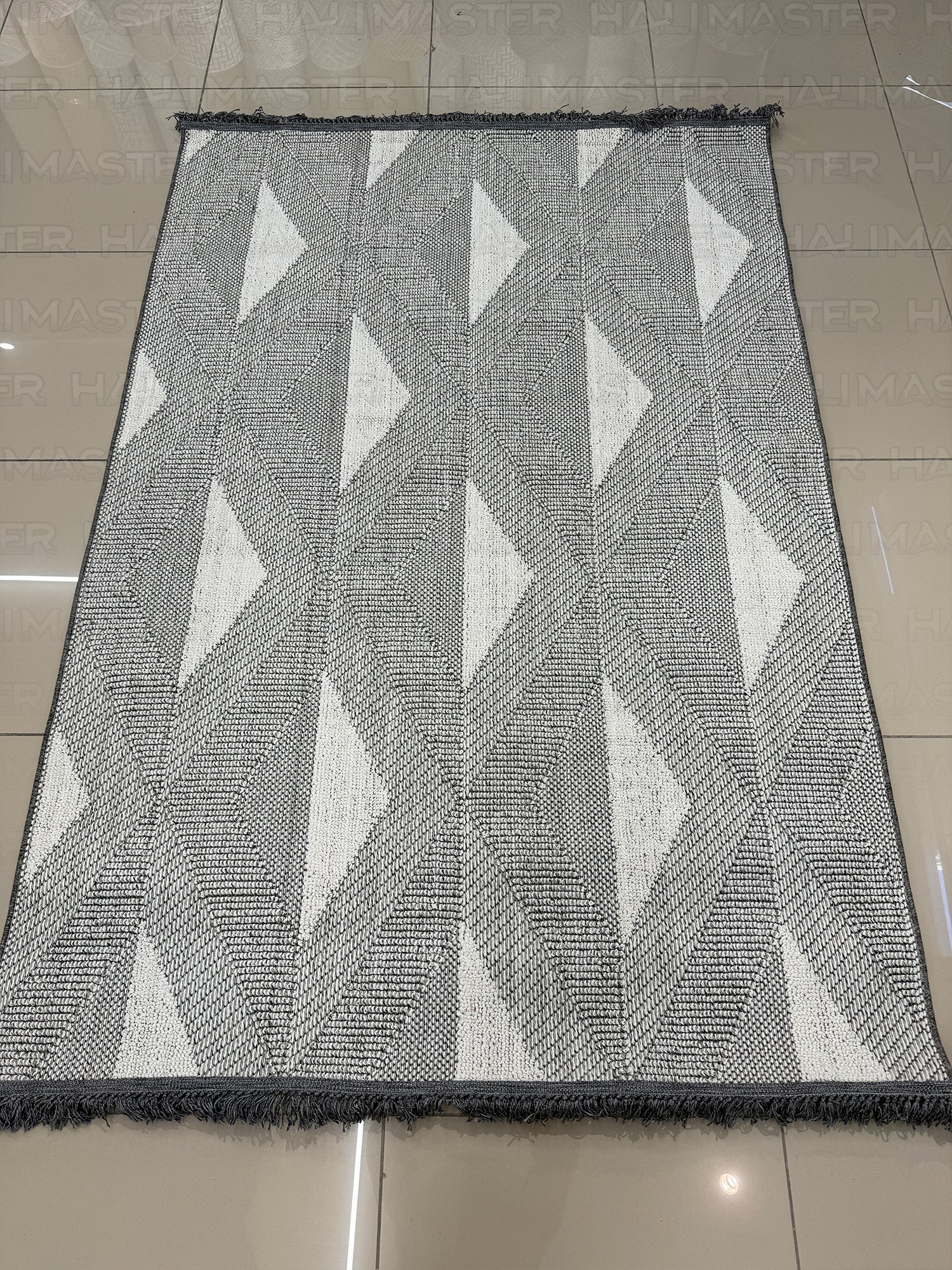 İskandinav Tarzı Baklava Desenli Gri Halı 4m² (160x230 cm)