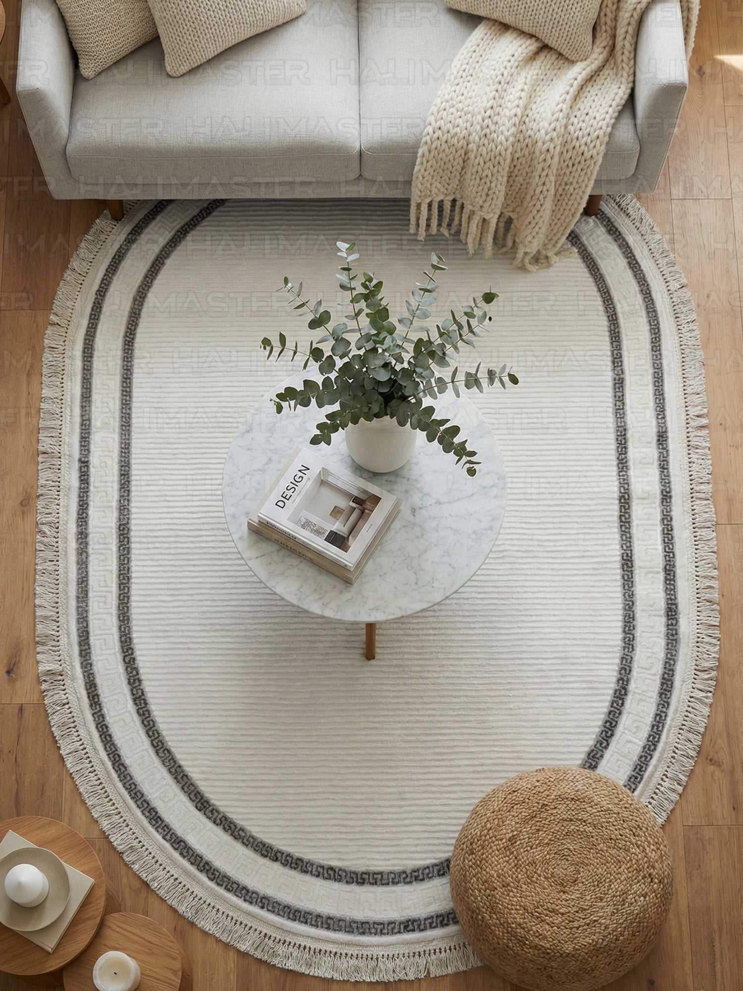 Beyaz Oval Grek Desenli Modern Halı - Püsküllü Antre ve Salon Halısı