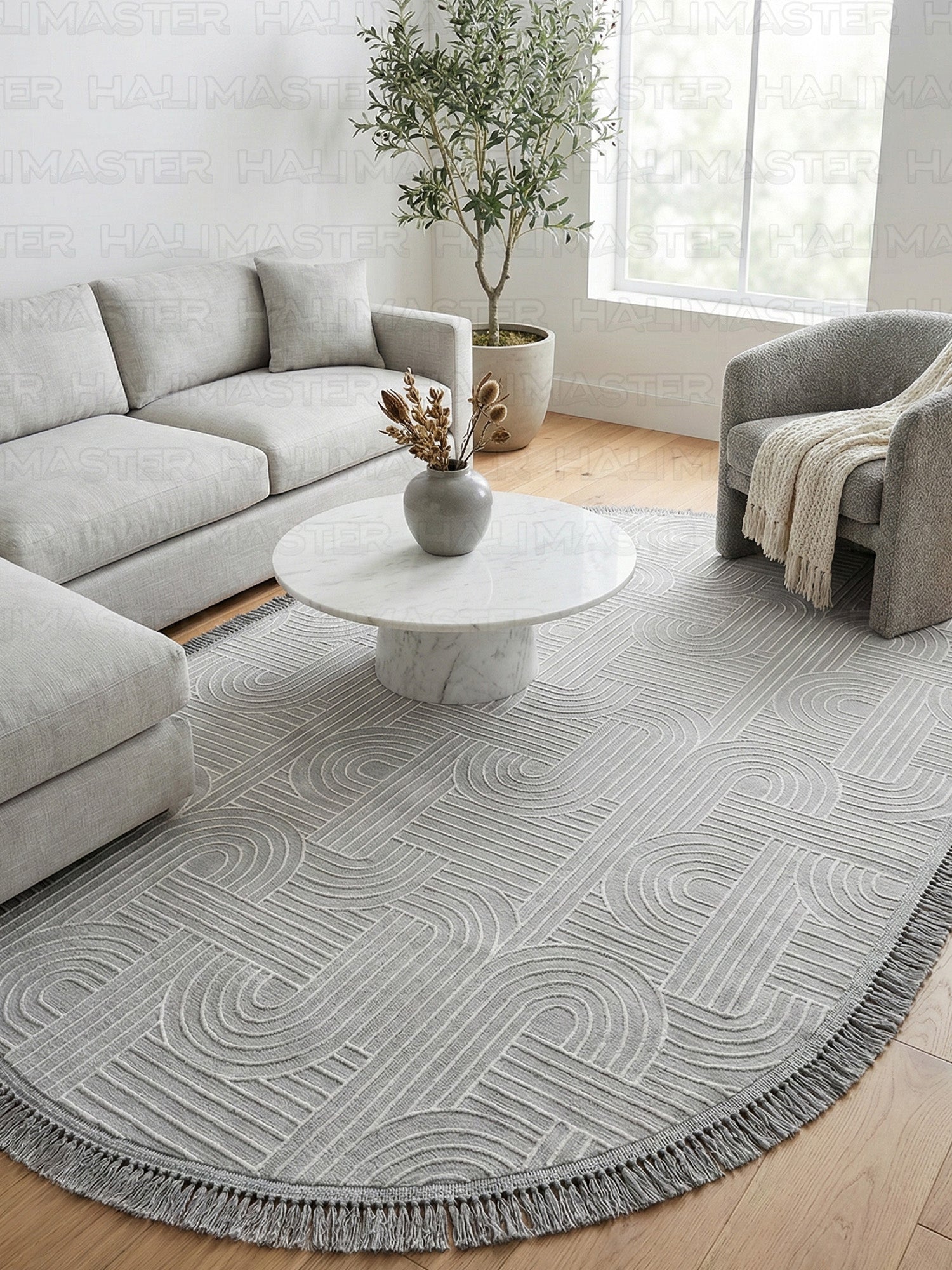 Bohem Tarz Gri Oval Salon Halısı - Beyaz Çizgili Püsküllü Modern Labirent Desenli