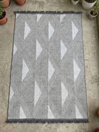 İskandinav Tarzı Baklava Desenli Gri Halı 4m² (160x230 cm)