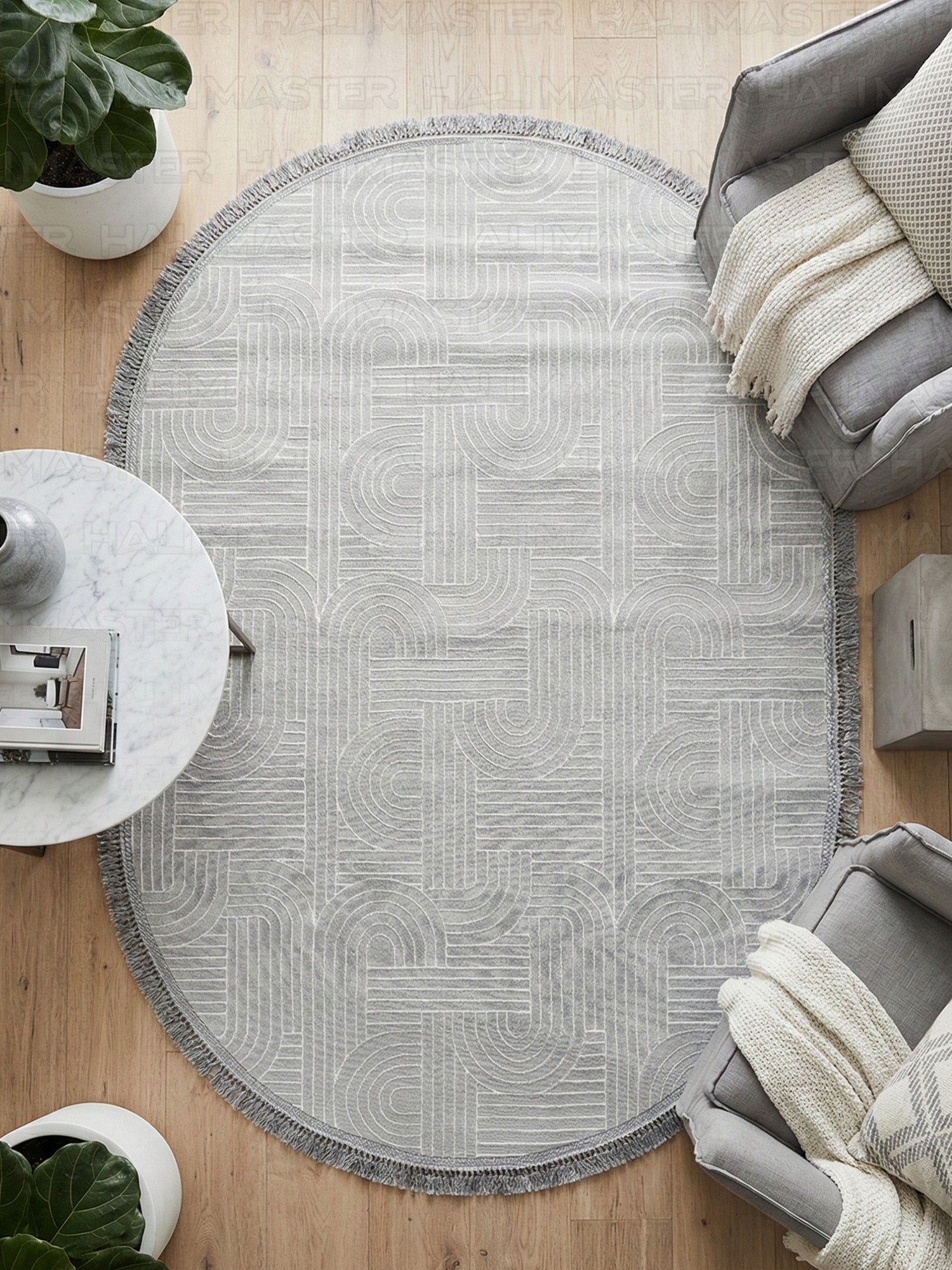 Bohem Tarz Gri Oval Salon Halısı - Beyaz Çizgili Püsküllü Modern Labirent Desenli