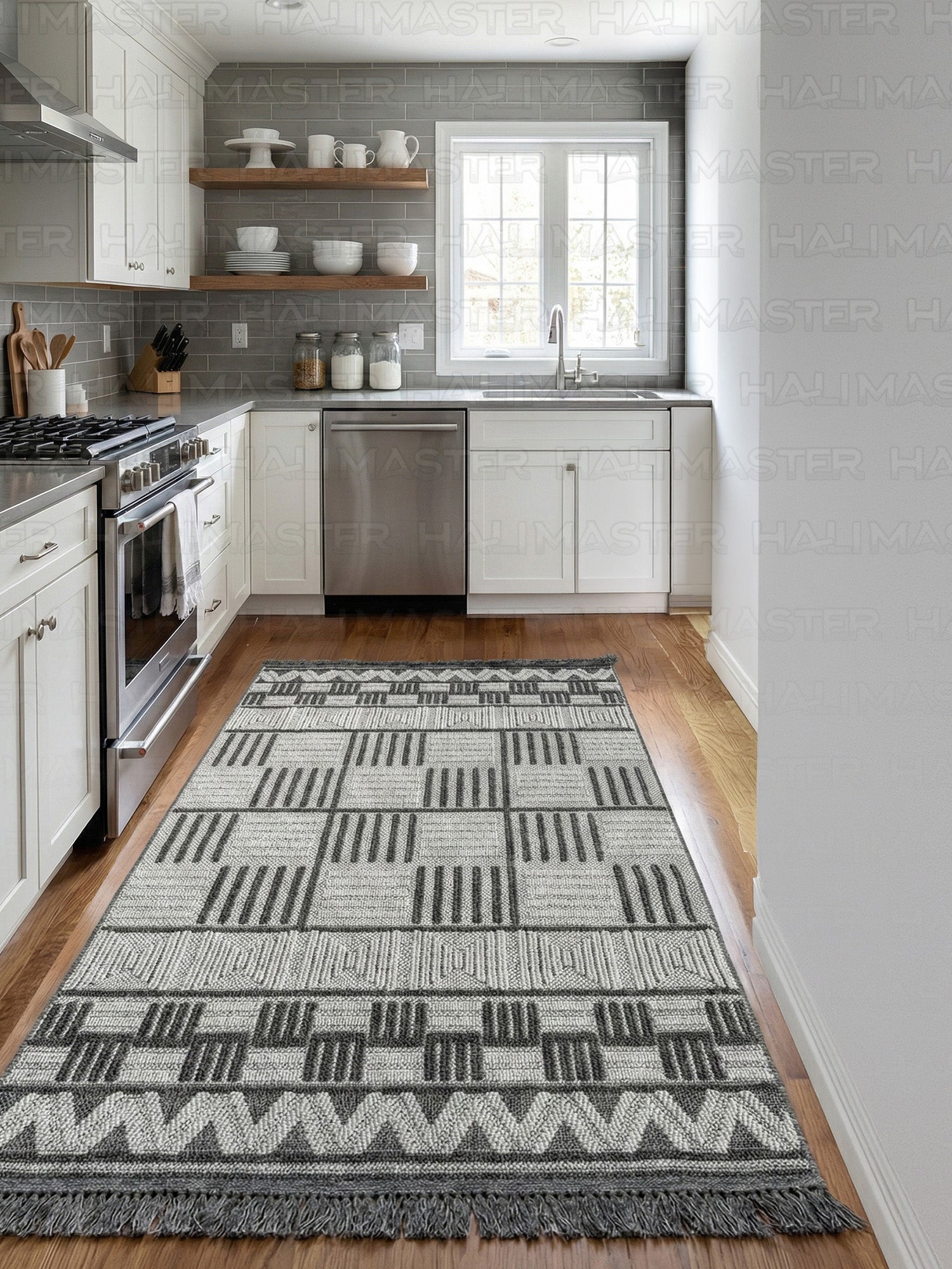 Modern Çizgili Gri Karo Desenli Saçaklı Halı - 4 Metrekare